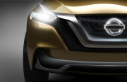 Nissan Resonance 