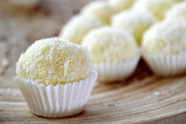 ricetta ferrero rocher al cocco raffaello
