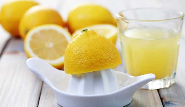 sbiancare i denti: rimedi naturali