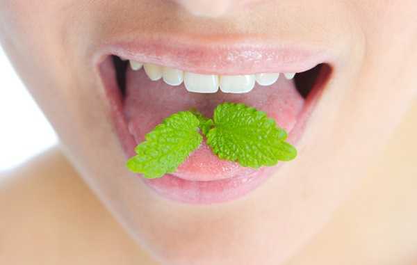 rimedi contro alito cattivo