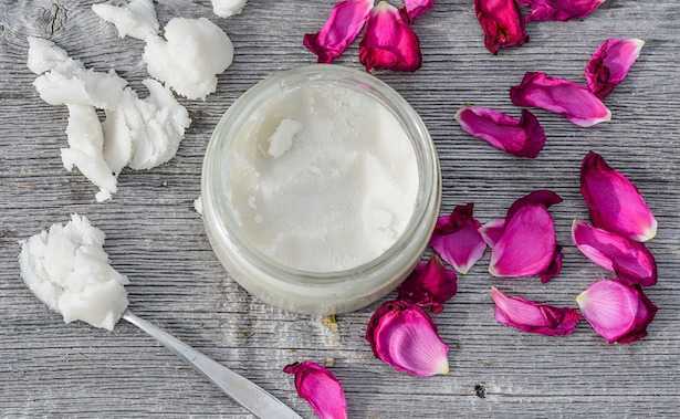 olio di cocco benefici pelle capelli denti