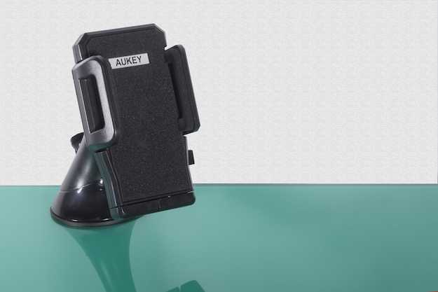 supporto cellulare auto