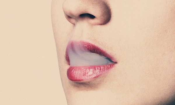 alimenti contro alito cattivo