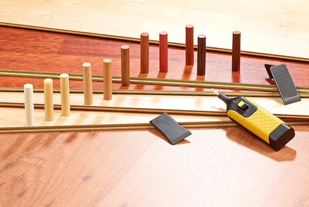 riparare graffi parquet