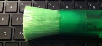 pulire tastiera notebook