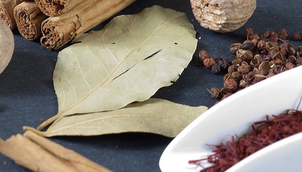 rimedi naturali con alloro