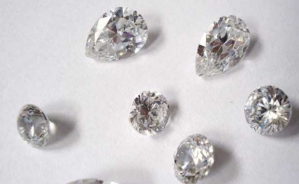 Diamante sintetico