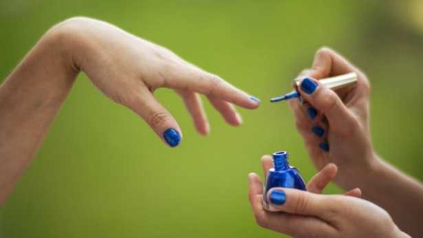 Come smettere di mangiarsi le unghie