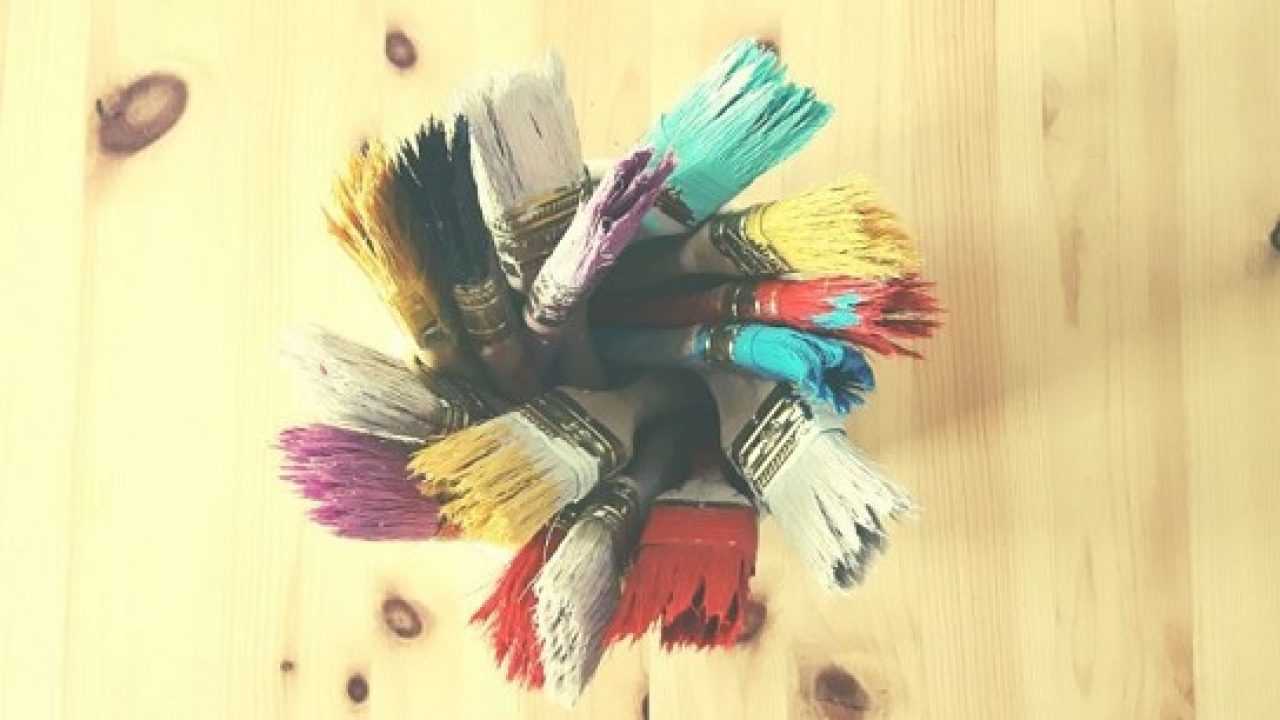 Come Togliere Le Macchie Di Colore Acrilico Dai Vestiti