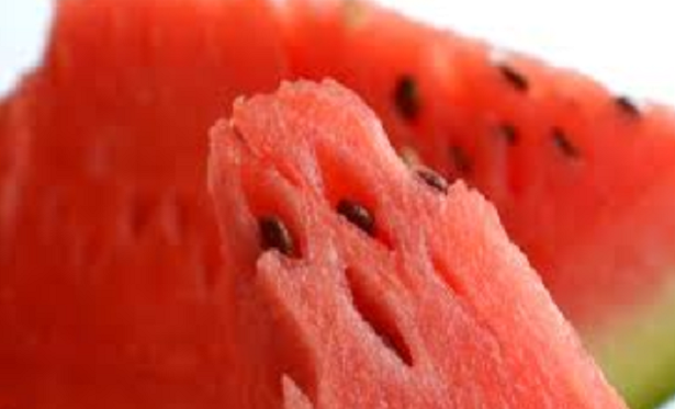 Quale frutta mangiare in spiaggia