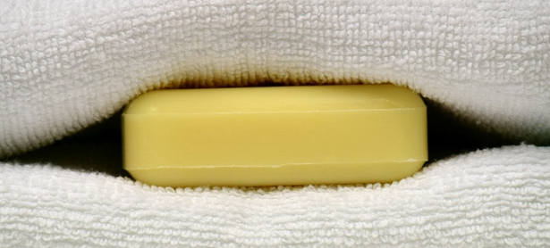 Perché usare la saponetta al posto del sapone liquido