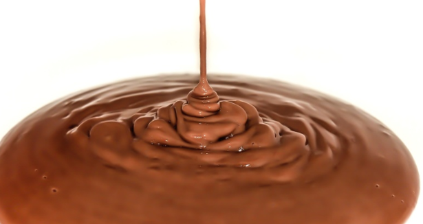 Torta con avanzi di cioccolato al latte