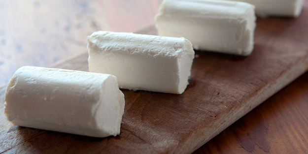 Cheesecake salate vegetariane