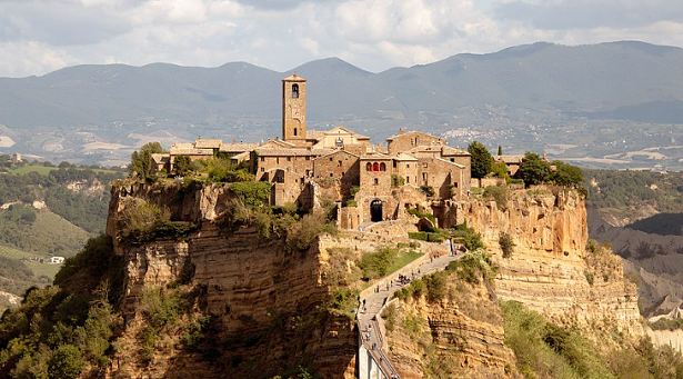 civita di bagnoregio borgo