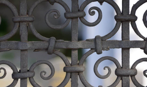 Smalto ferromicaceo cancello