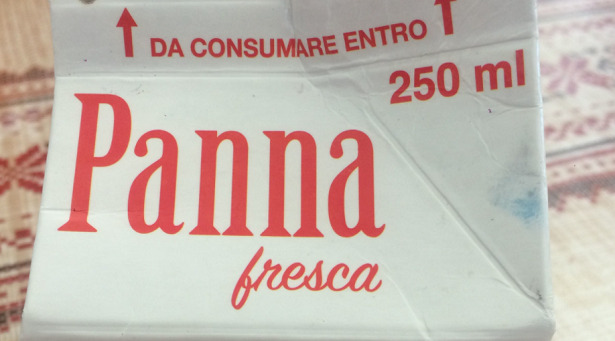 Cartoncino poliaccoppiato panna Cartoncino poliaccoppiato panna