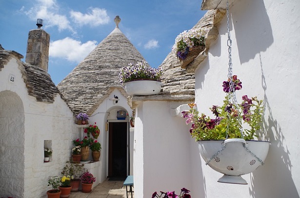 Ecoturismo in Puglia: i trulli di Alberobello